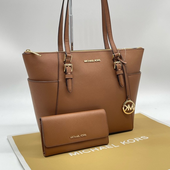 Michael Kors Large Charlotte Tote Bag & Trifold Wallet - Picture 2 of 13